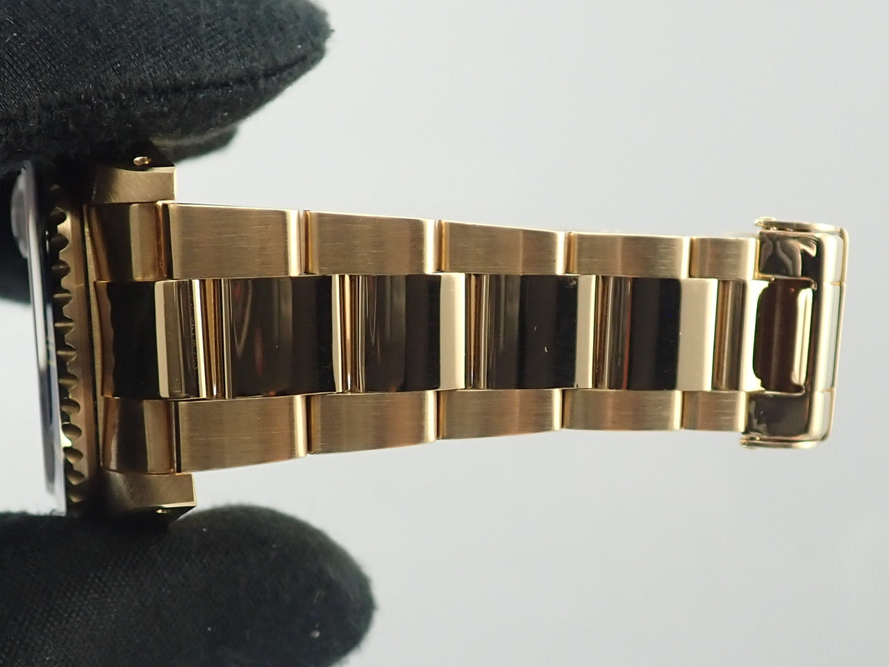 Rolex Submariner Date Ref.16618 P number