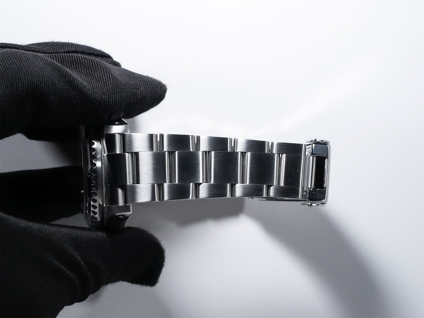 Rolex Sea-Dweller Reference 16600 K series