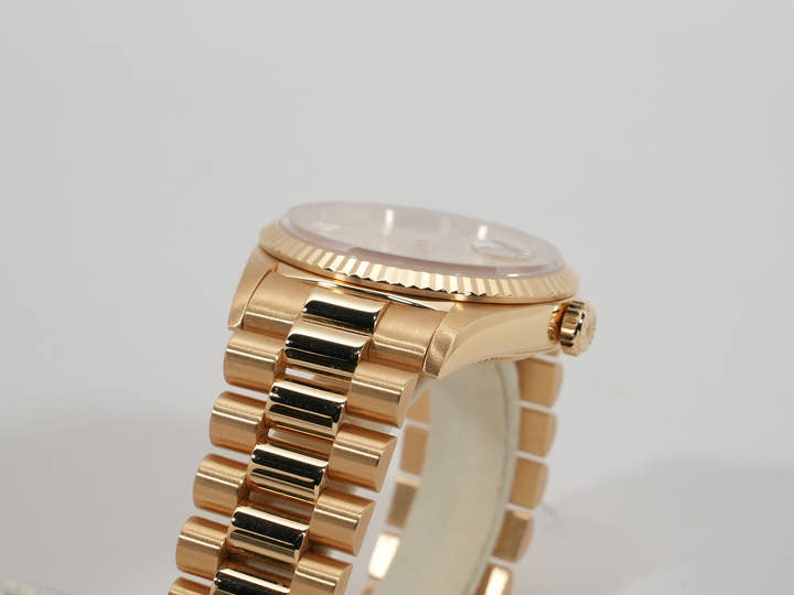 Rolex Day-Date 36 Ref.18238N2BR W number