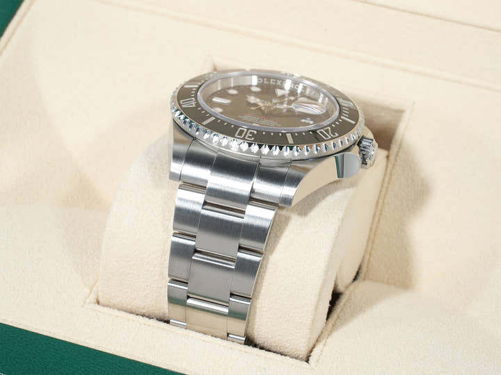 Rolex Sea-Dweller Reference 126600