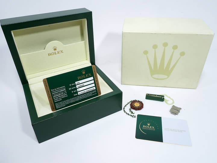 Rolex Submariner No Date Ref.14060M V number