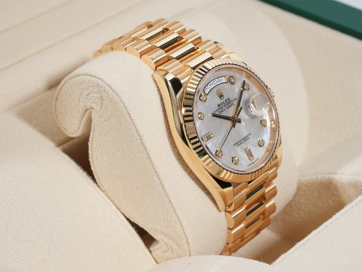 Rolex Day-Date 36 Ref. 128238 18KYG White Shell with 10 Diamond Dial