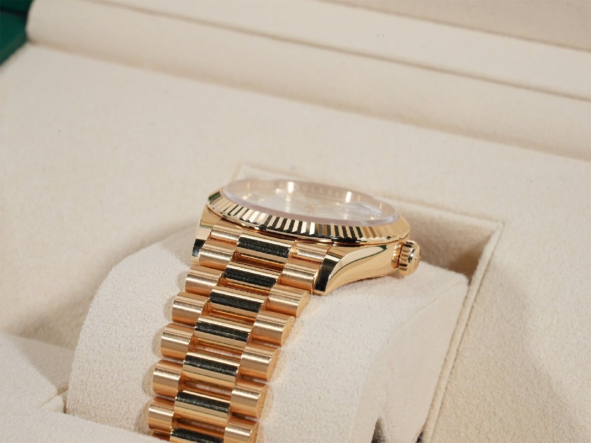 Rolex Day-Date 36 Ref. 128238 18KYG White Shell with 10 Diamond Dial