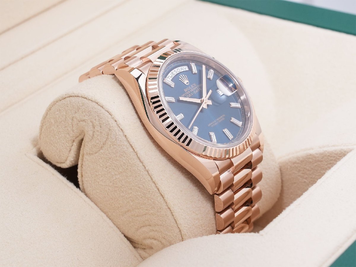 Rolex Day-Date 36 Ref. 128235 Everose Gold Blue-Green Dial