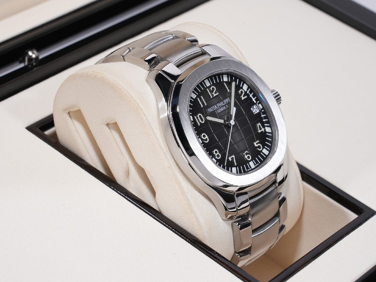 Patek Philippe Aquanaut Extra Large Ref. 5167/1A-001 Stainless Steel Black Dial