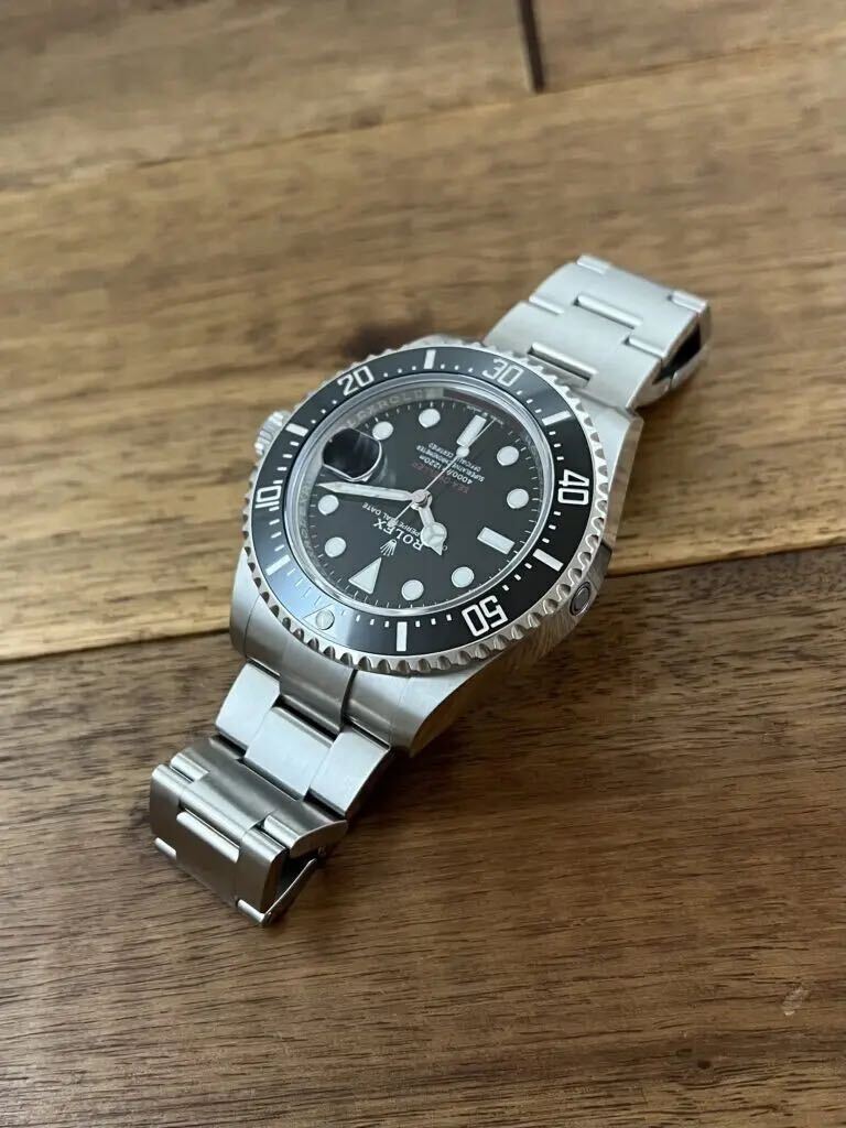 Pre-owned Rolex Sea-Dweller 126600 Black with Red Seed, 43mm, authenticated