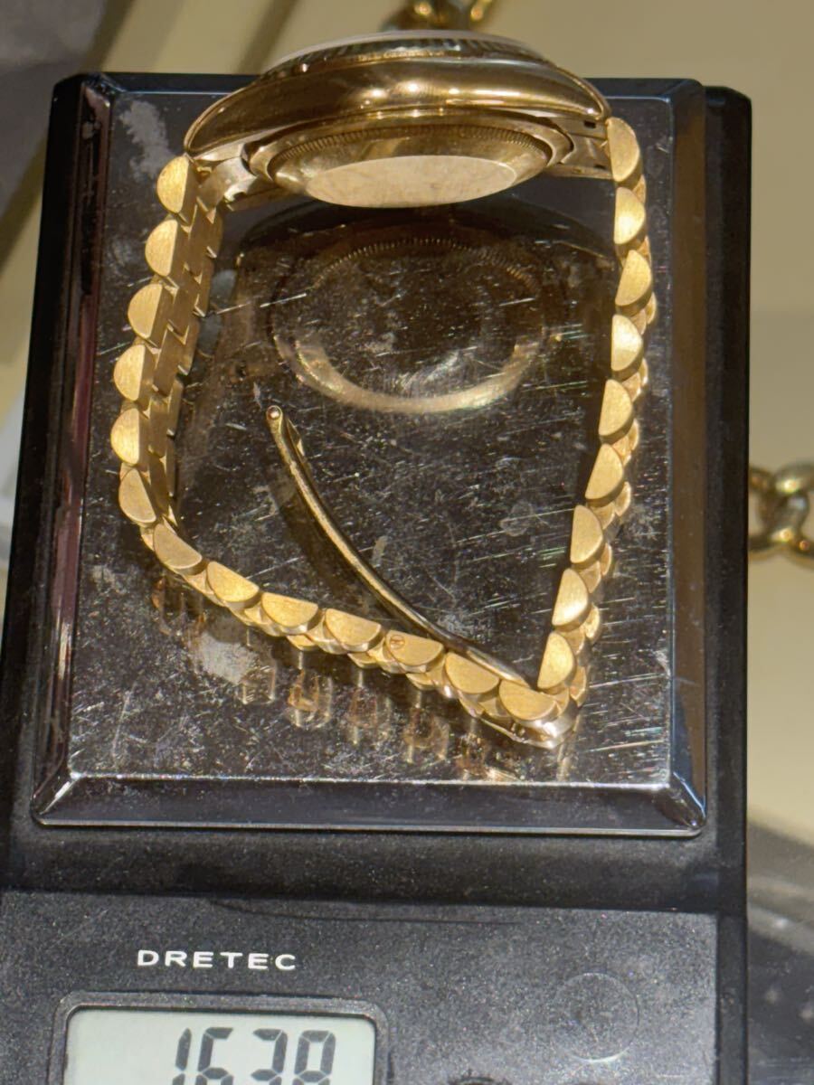 Rolex ref118238 Day Date 18KYG solid dial is a malachite red dial.