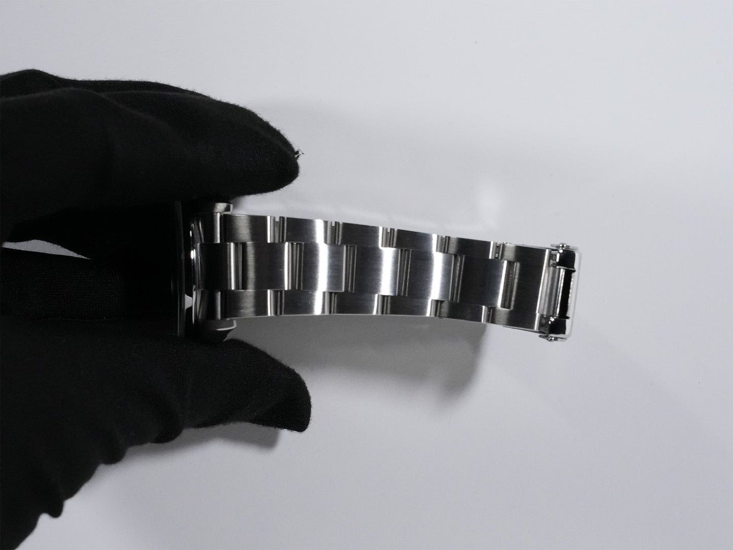 Rolex Explorer I Ref.114270 P number