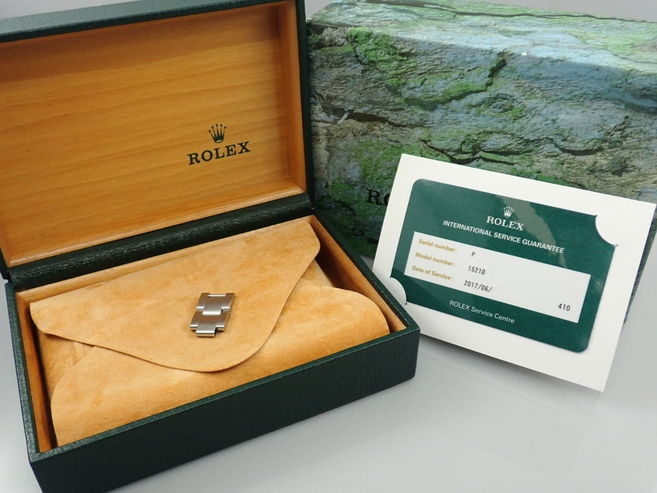 Rolex Oyster Perpetual Date Ref.15210 P number