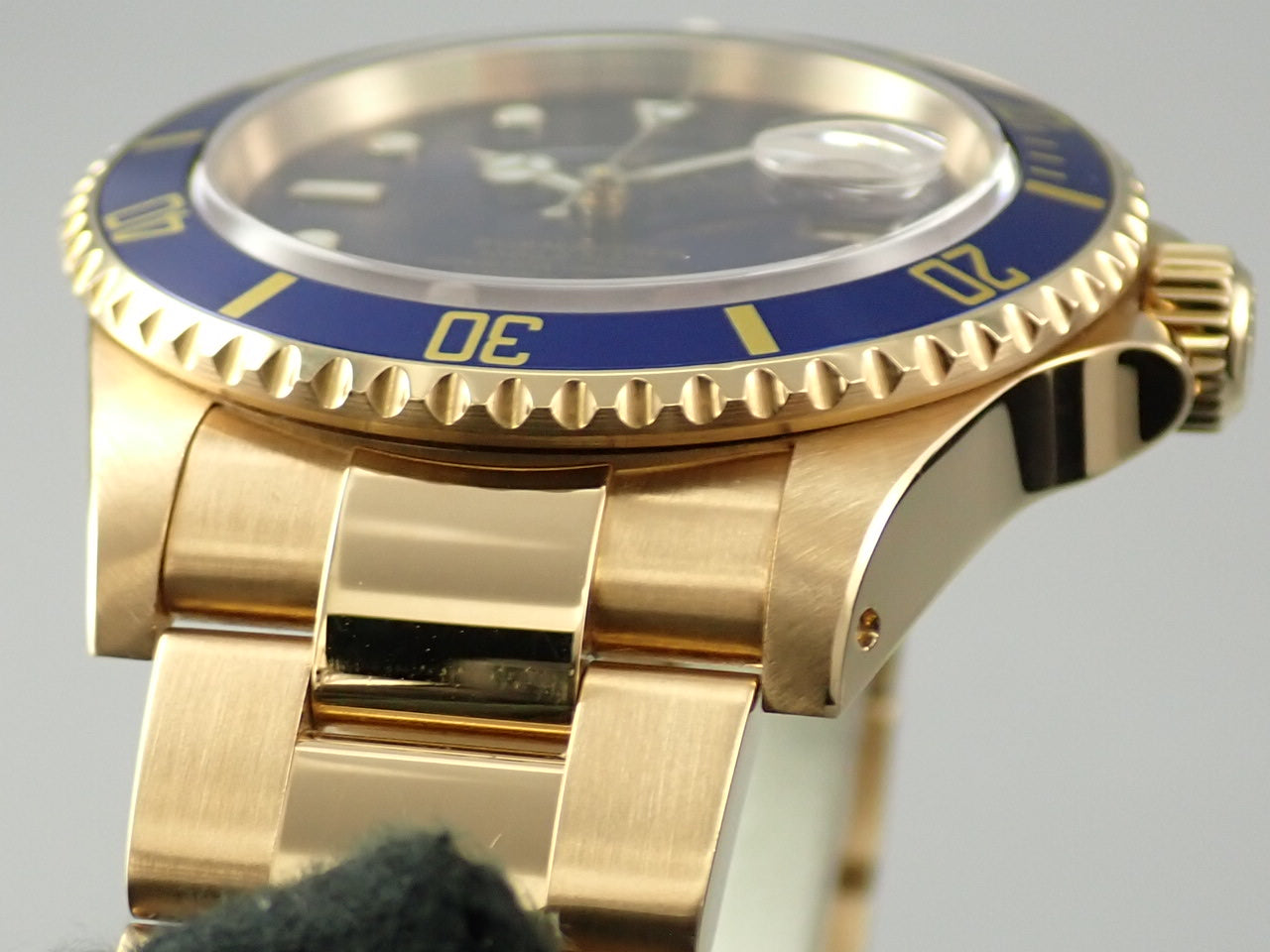 Rolex Submariner Date Ref.16618 P number