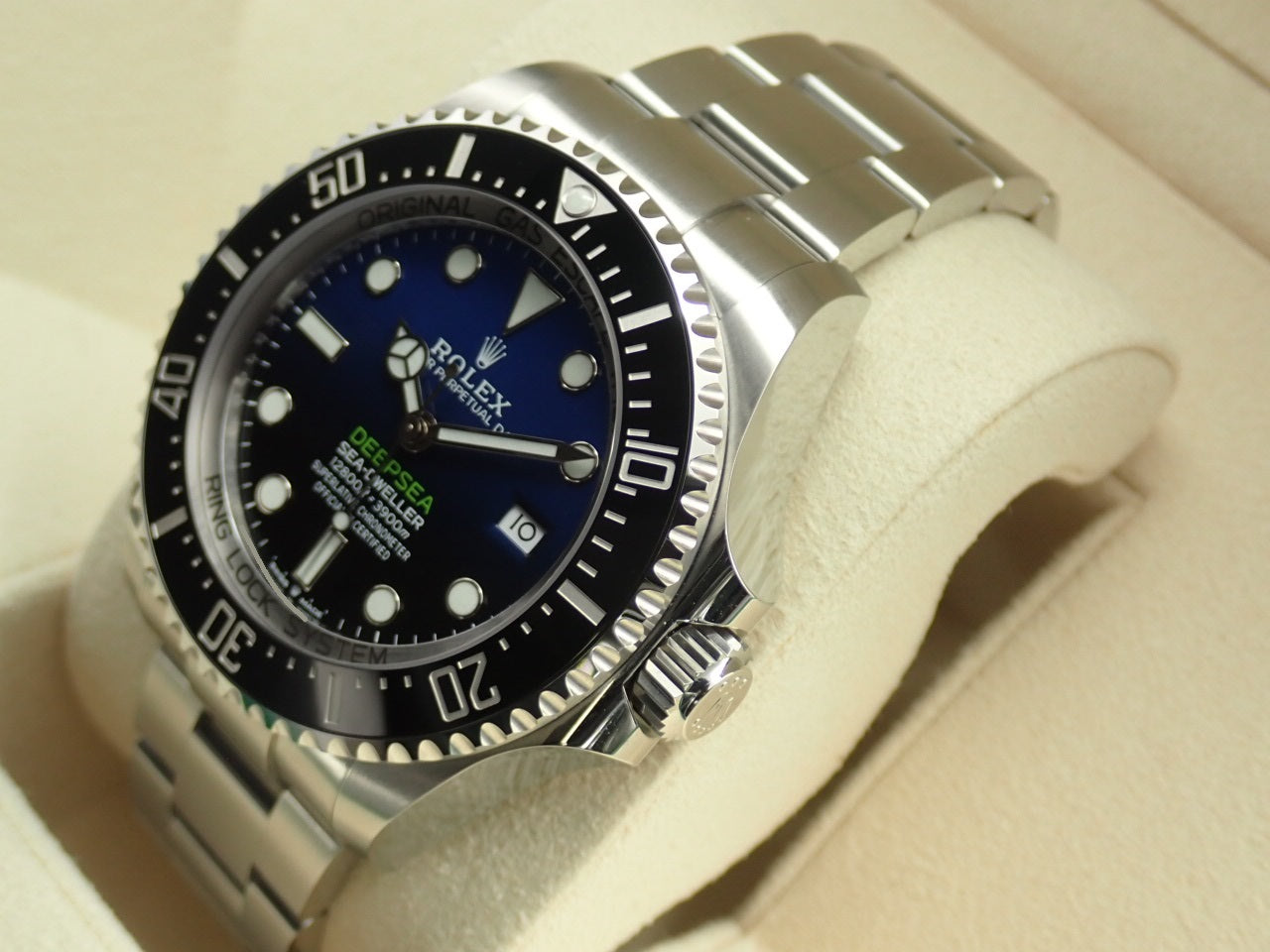 Rolex Sea-Dweller Deep Sea Reference 126660