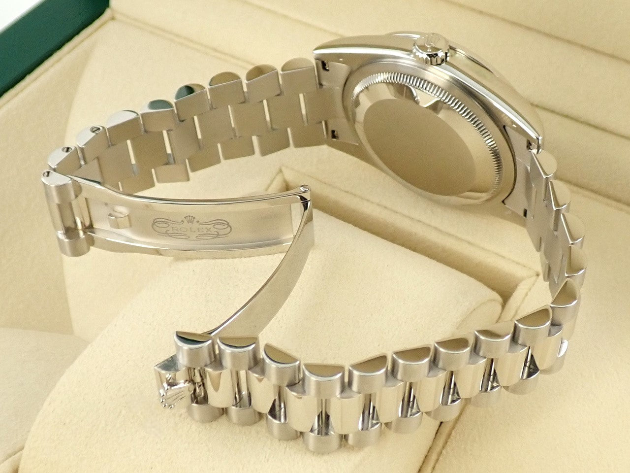 Rolex Day Date Ref.118346A D number
