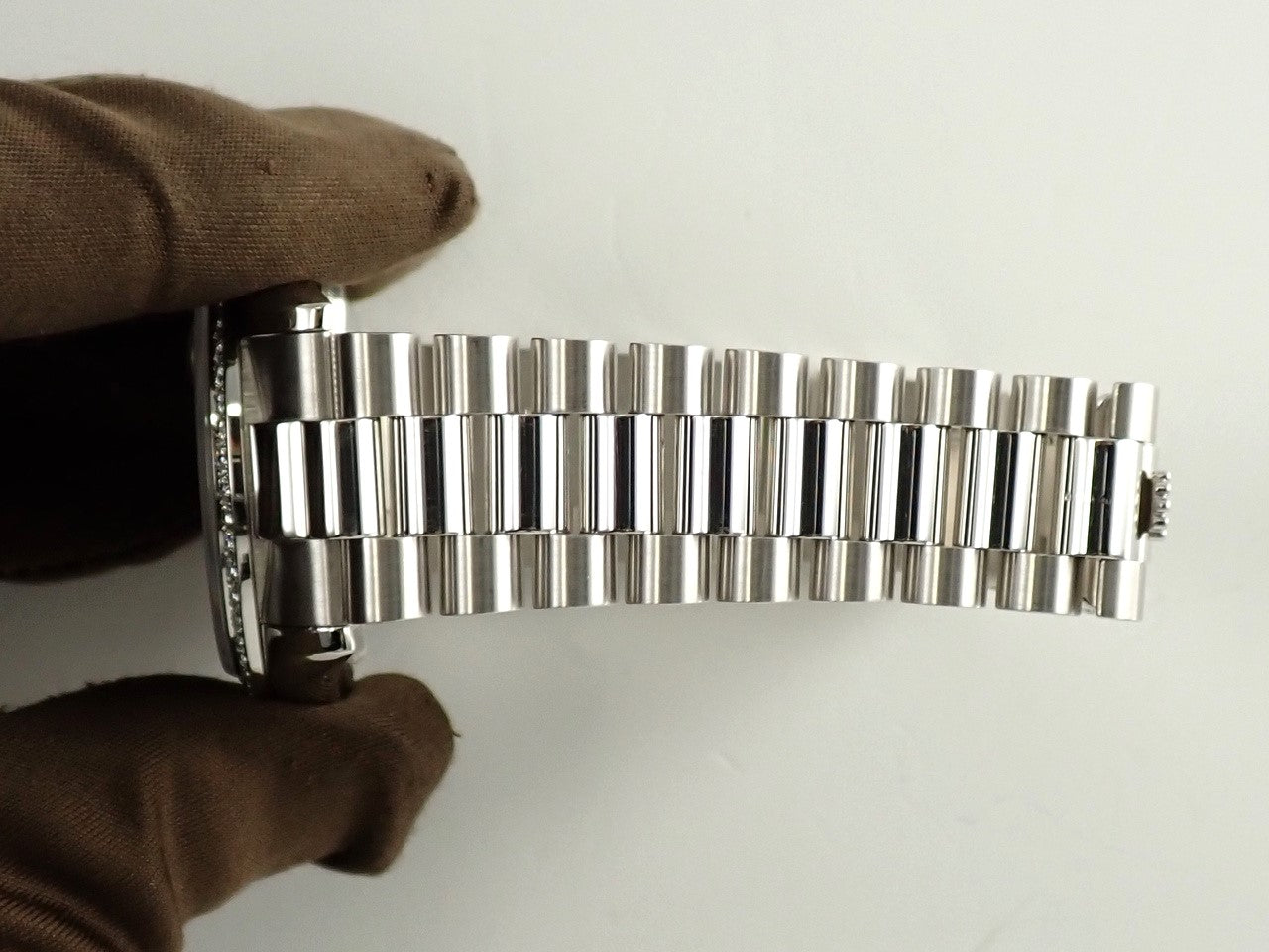 Rolex Day Date Ref.118346A D number