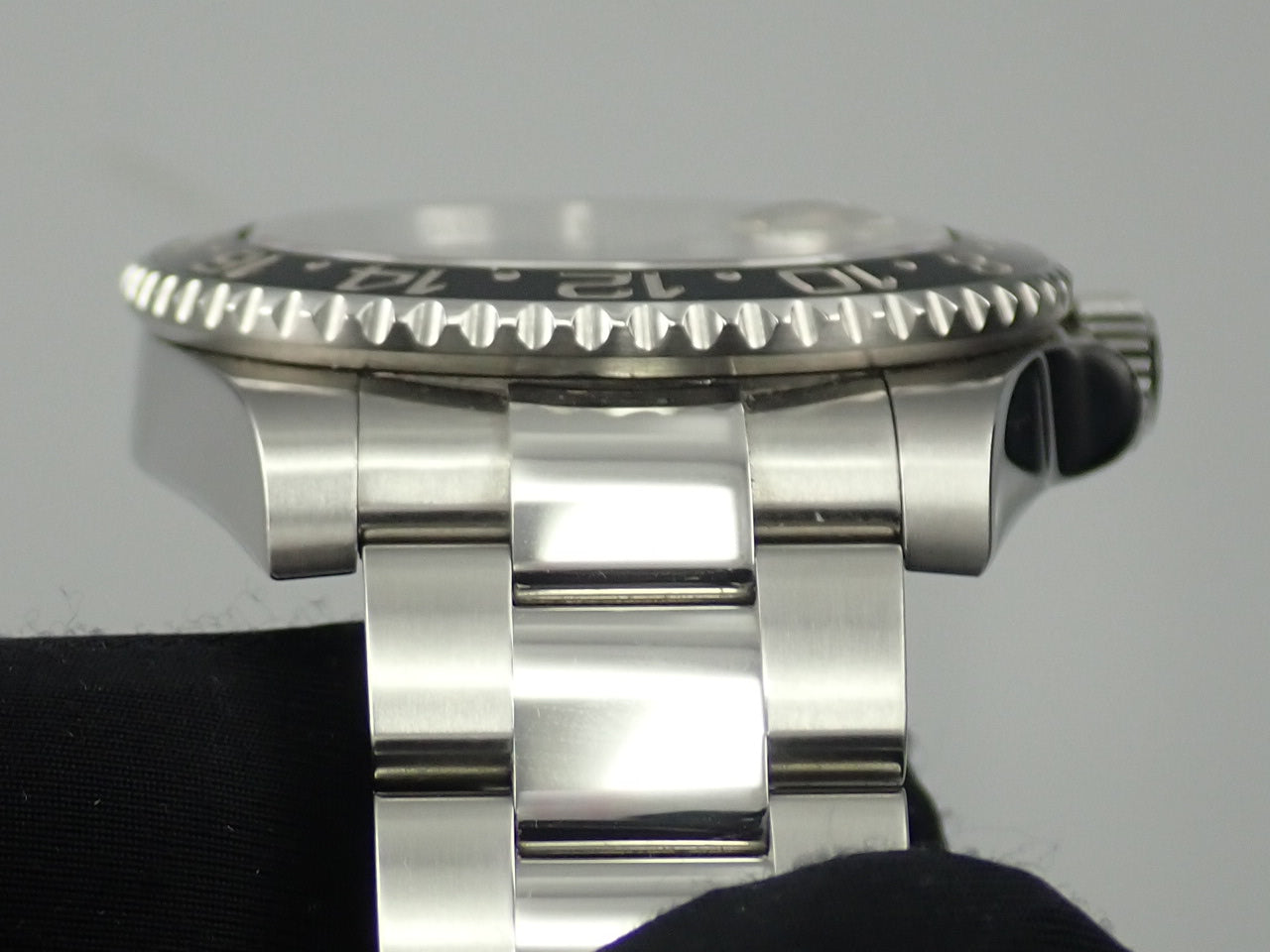 Rolex GMT-Master II Ref.116710LN V number