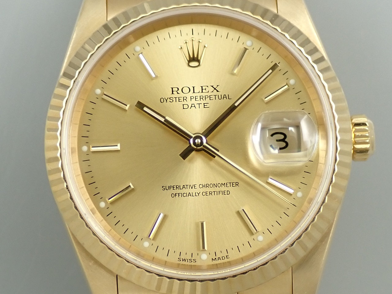 Rolex Oyster Perpetual Date Reference 15238