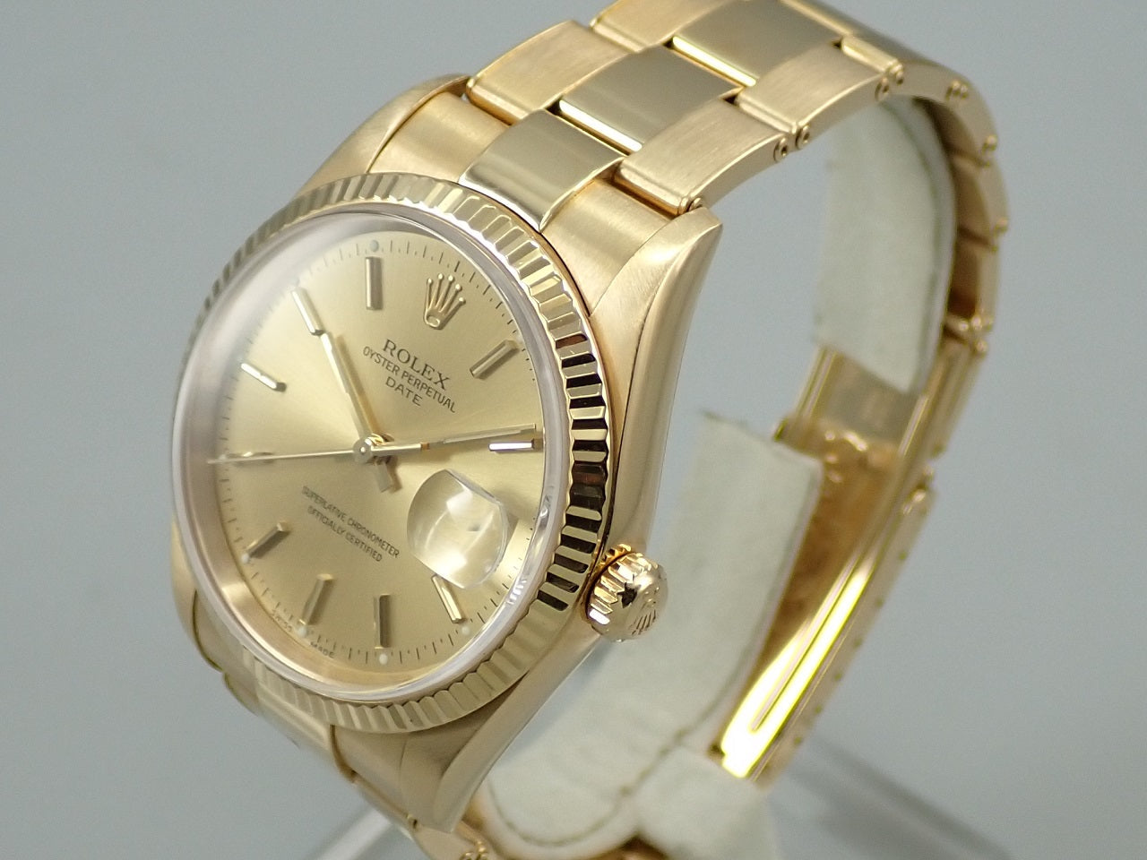 Rolex Oyster Perpetual Date Reference 15238
