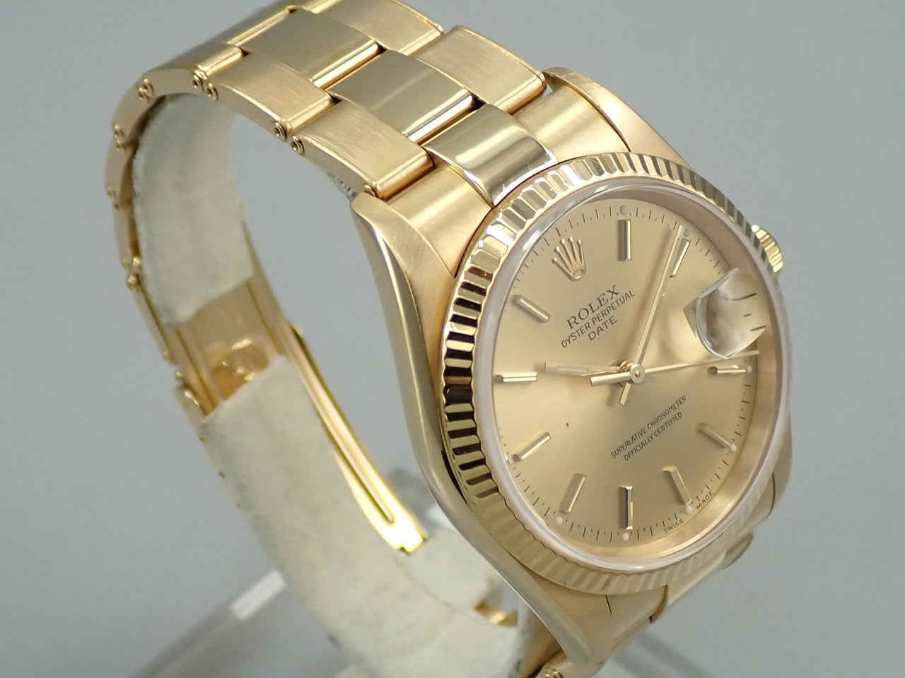 Rolex Oyster Perpetual Date Reference 15238