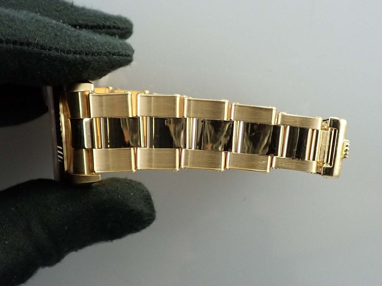 Rolex Oyster Perpetual Date Reference 15238