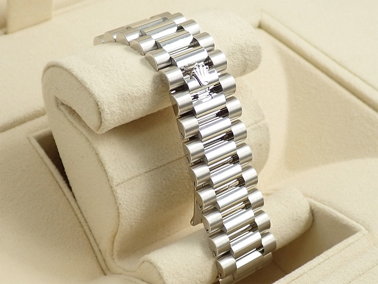 Rolex Day-Date 40 Reference 228236