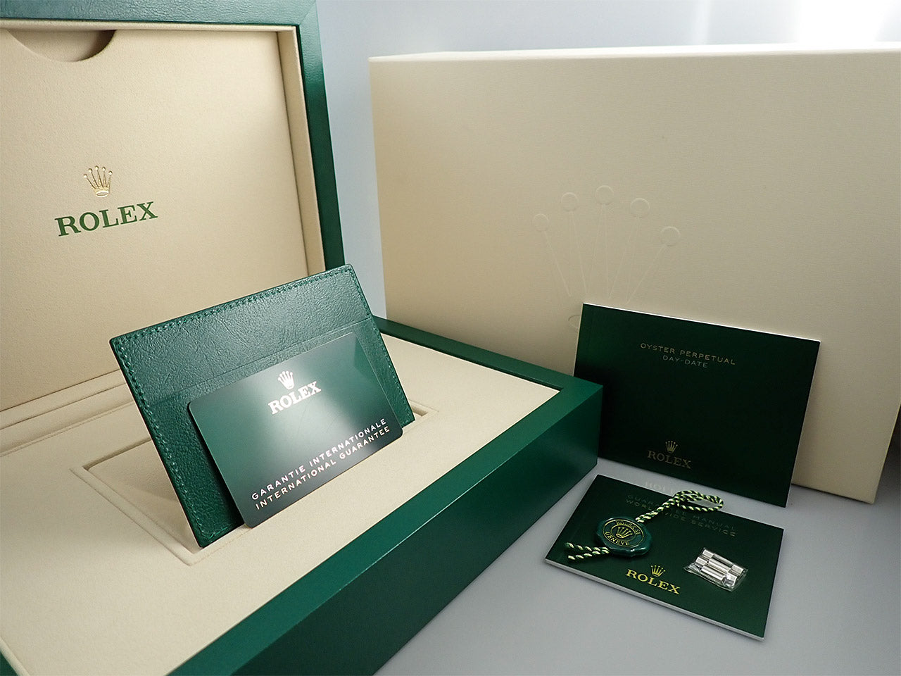 Rolex Day-Date 40 Reference 228236