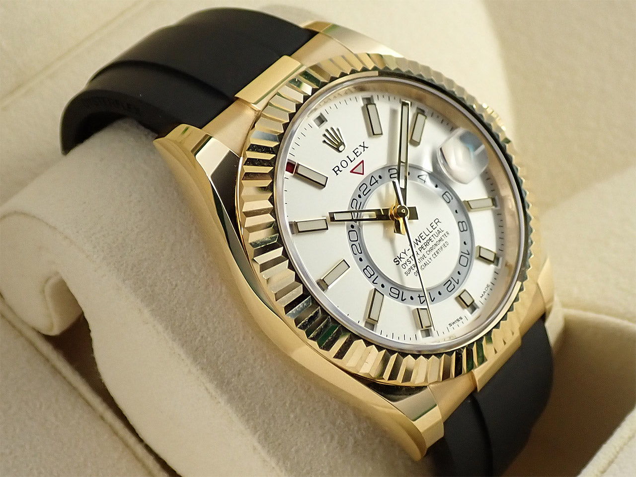 Rolex Sky-Dweller Ref.326238