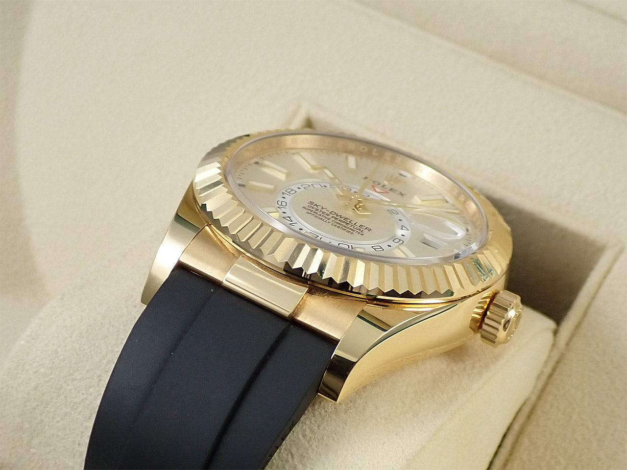 Rolex Sky-Dweller Ref.326238