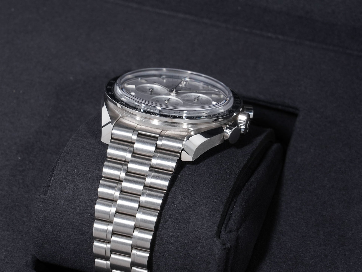 omega Speedmaster Moonwatch Professional Co-Axial Master Chronometer Chronograph 42mm Reference 310.60.42.50.02.001