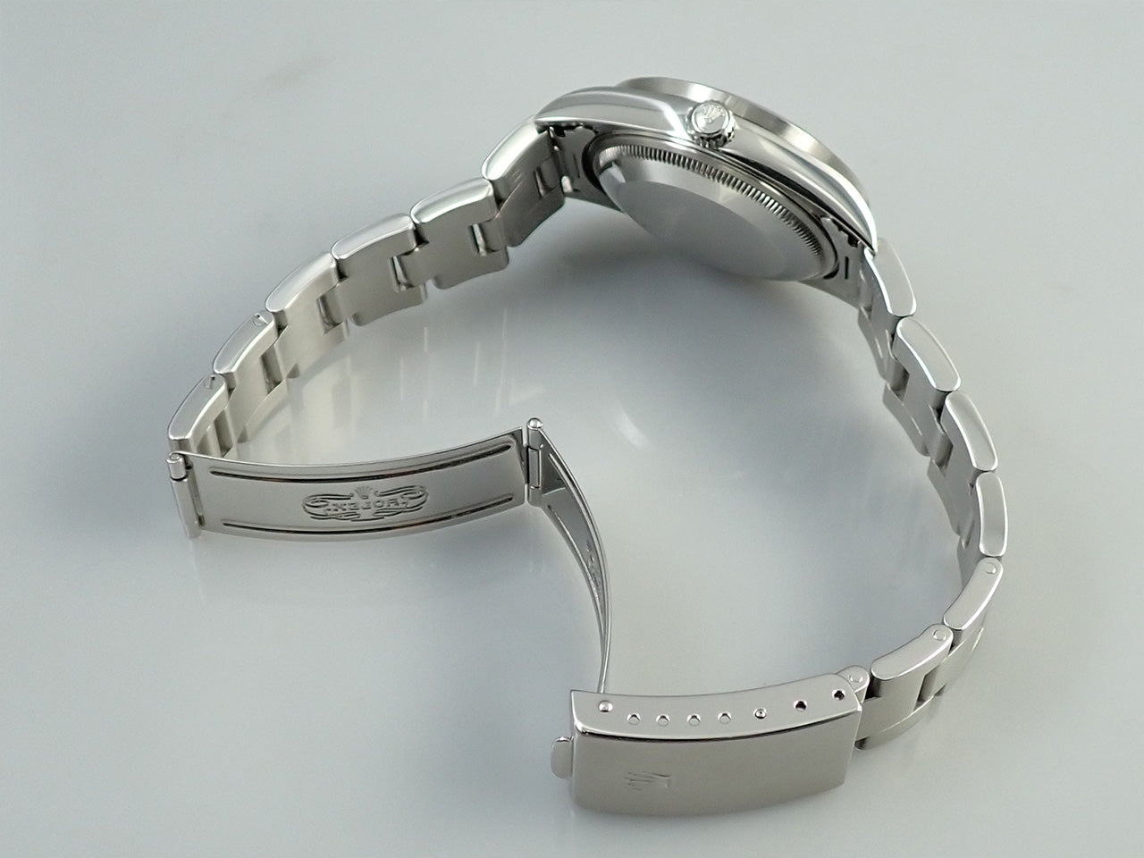 Rolex Oyster Perpetual Date Reference 15210