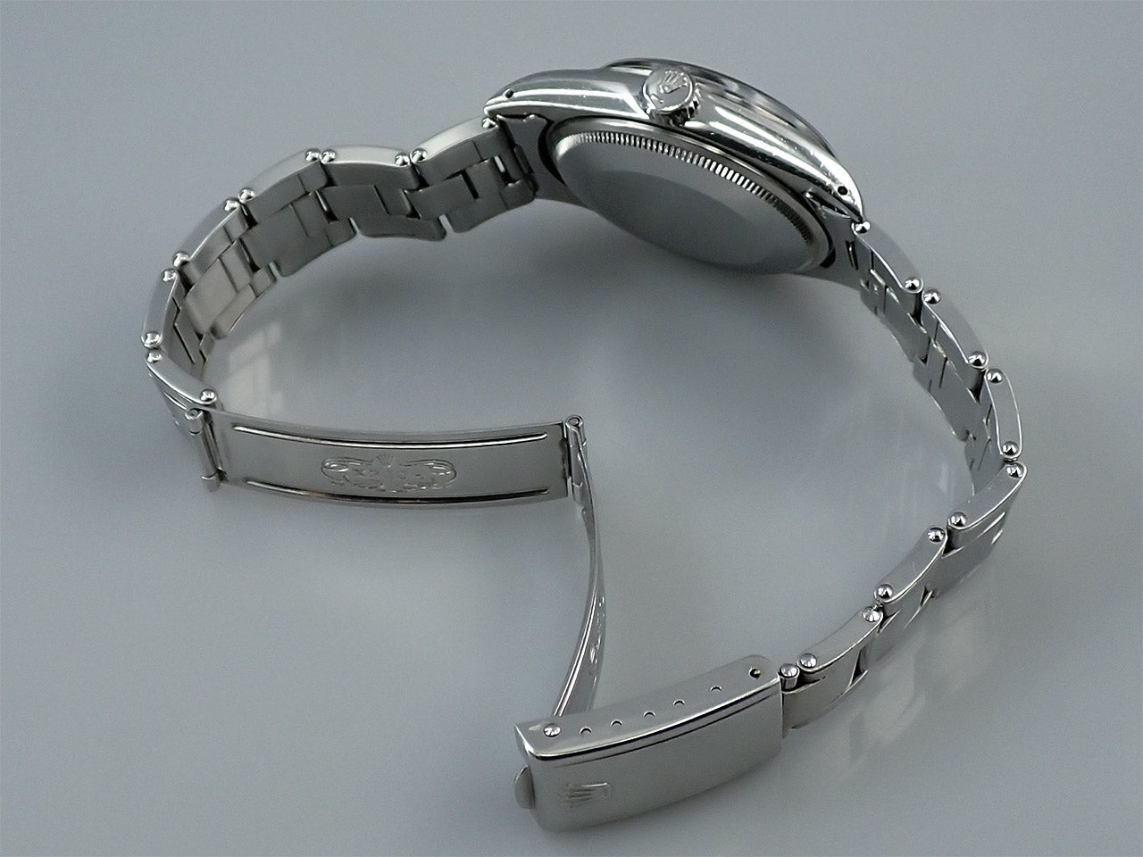 Rolex Oyster Perpetual Date Reference 1500 No. 27
