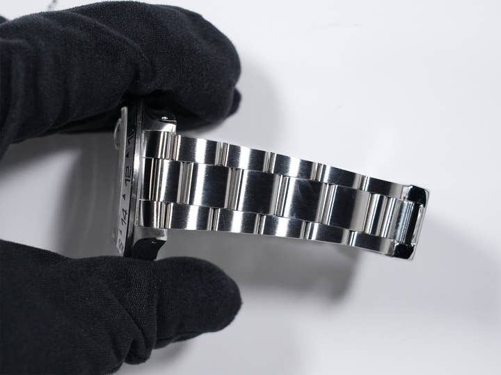 Rolex Explorer II  Ref.16550 R number