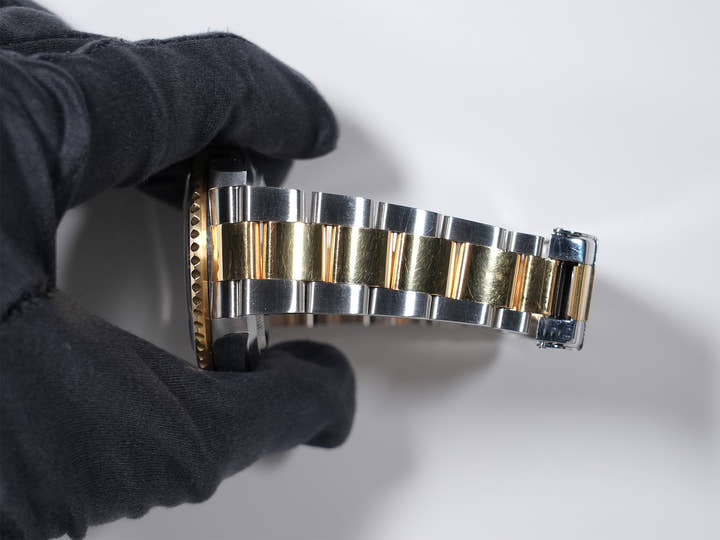 Rolex Submariner Date  Ref.16613 M
