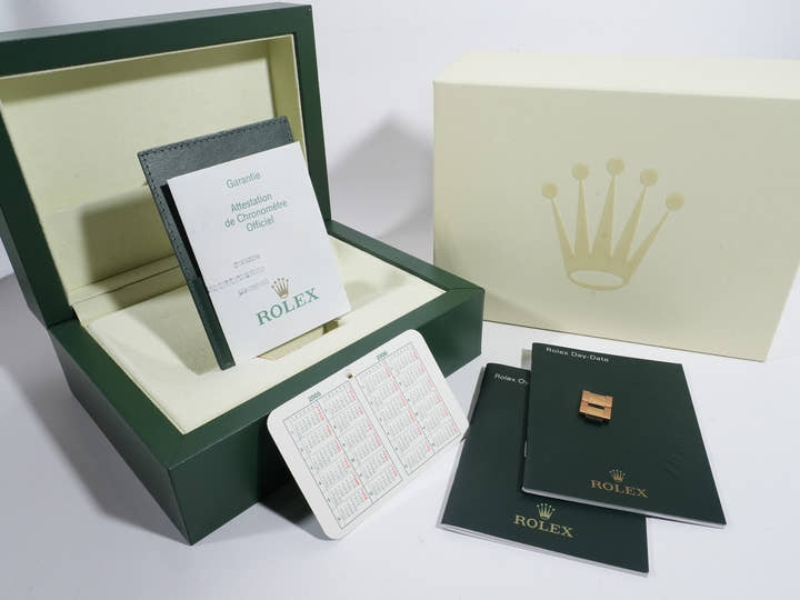 Rolex Day Date  Ref.118205A Y series