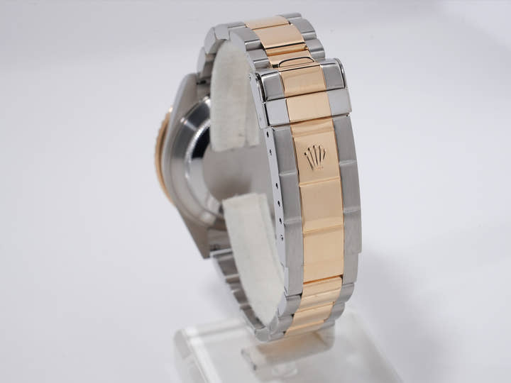 Rolex Submariner Date  Ref.16613LN F number