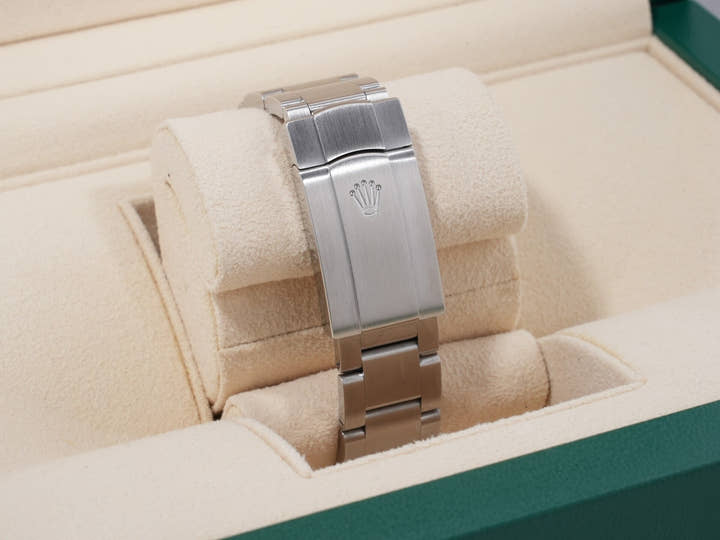 Rolex Oyster Perpetual 36  Ref.126000