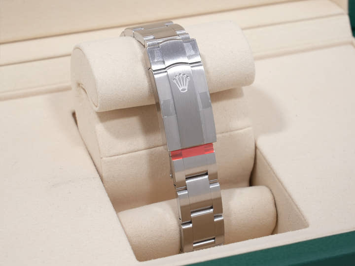 Rolex Oyster Perpetual 31  Reference 277200