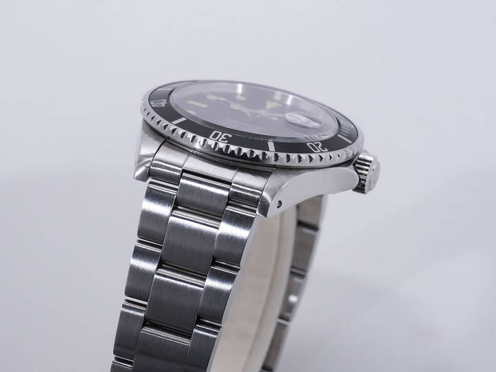 Rolex Submariner Date  Reference 16800 No. 72