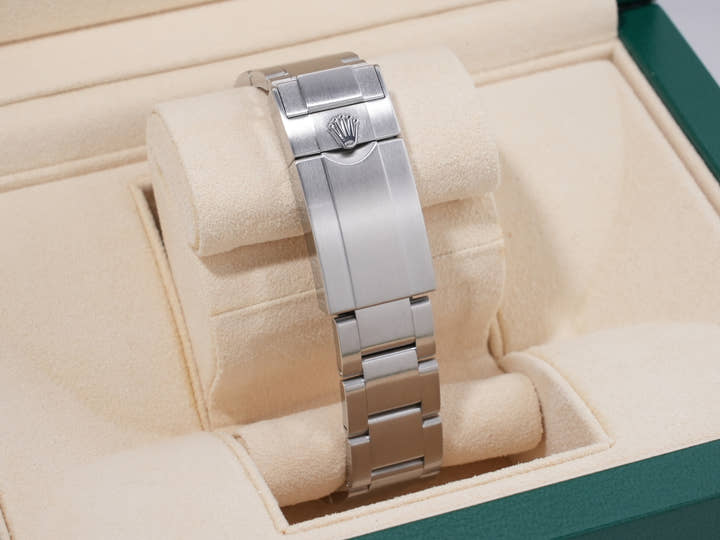 Rolex Explorer I  Ref.214270