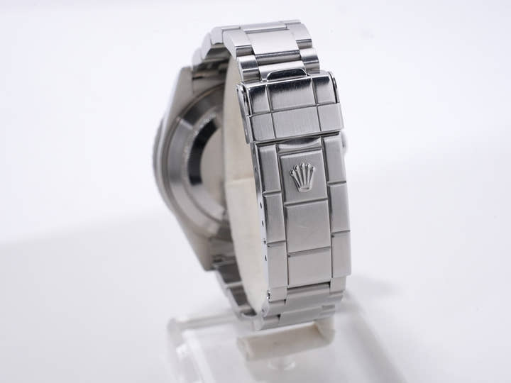 Rolex Submariner Date  Ref.16610LV Y series