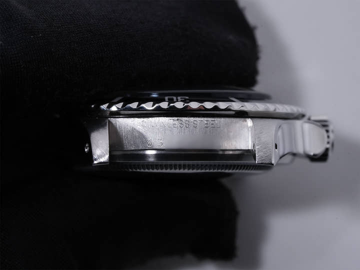 Rolex Submariner  Reference 5513 No. 83