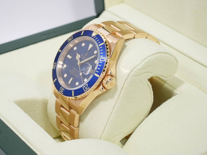Rolex Submariner Date  Ref.16618 D