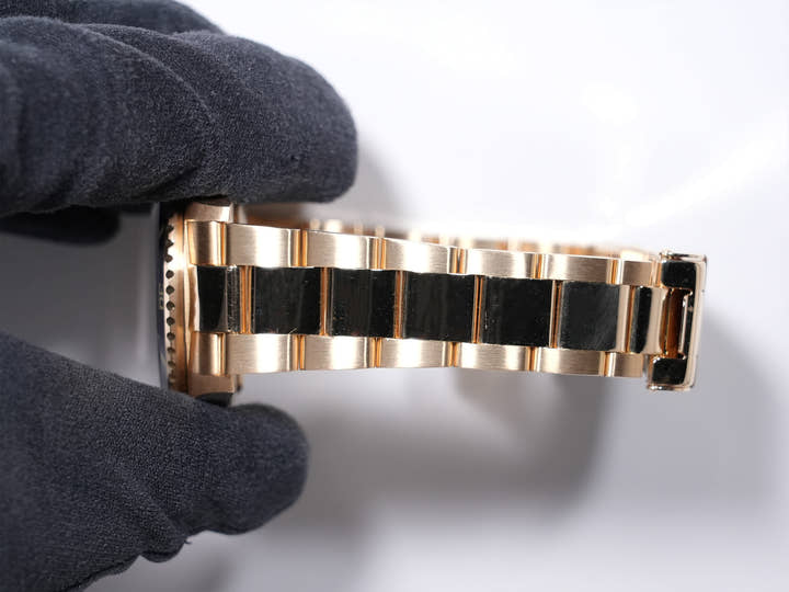 Rolex Submariner Date  Ref.16618 D