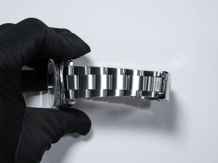Rolex Explorer II  Ref.16570 W