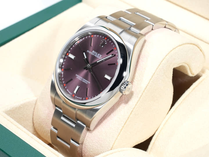 Rolex Oyster Perpetual 39  Reference 114300