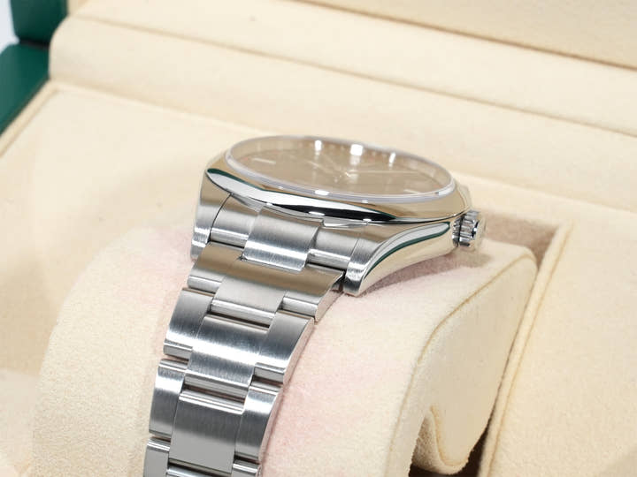 Rolex Oyster Perpetual 39  Reference 114300