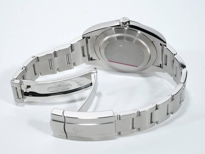 Rolex Oyster Perpetual 39  Reference 114300