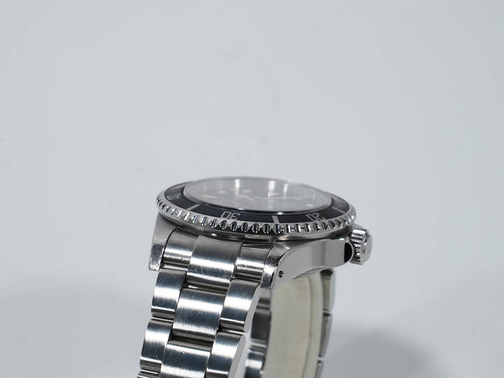 Rolex Sea-Dweller Triple Six  Reference 16660 No. 80