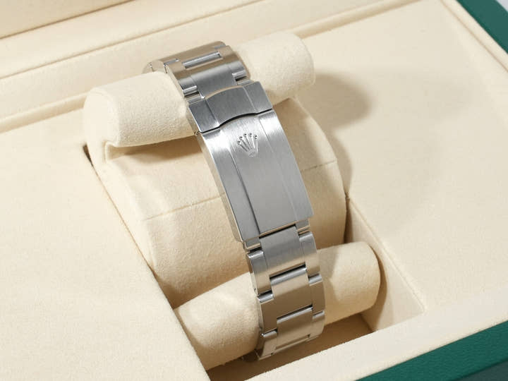 Rolex Oyster Perpetual 36  Reference 126000