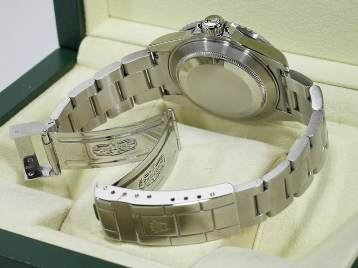 Rolex Submariner Date  Reference 16610LV