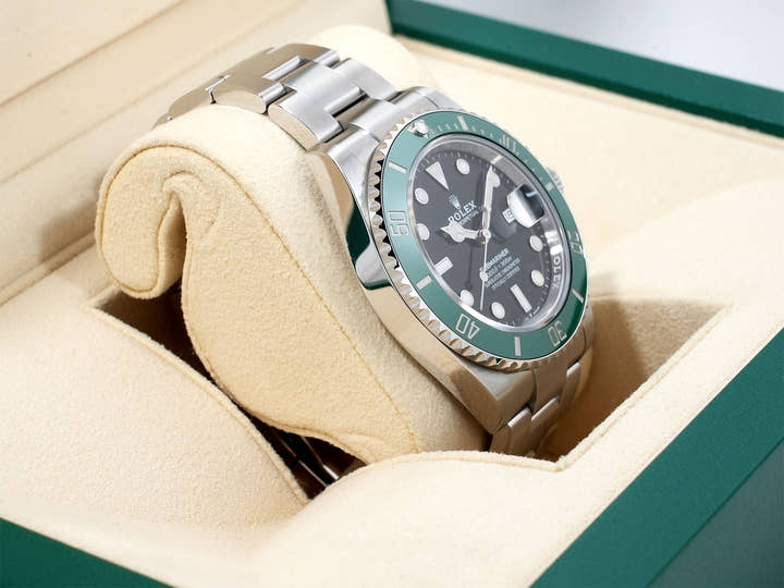 Rolex Submariner Date  Reference 126610LV