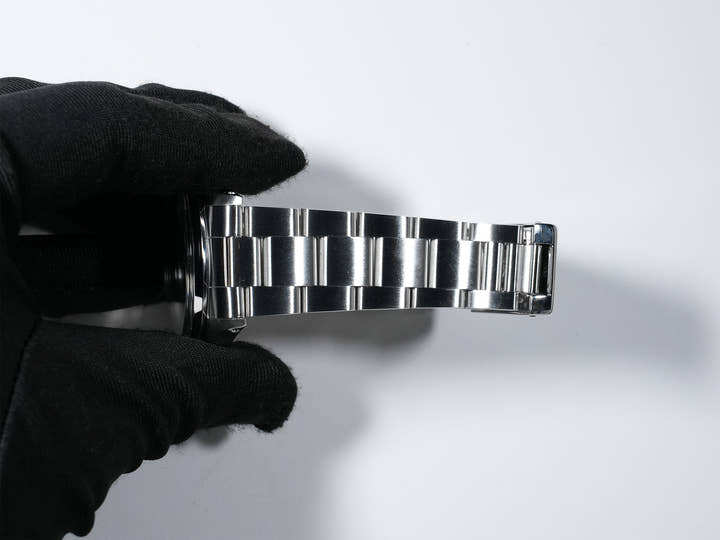 Rolex Explorer I  Ref.1016 L number